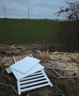 Bild "2025-Q4:Huehnerbusch-320.jpg"